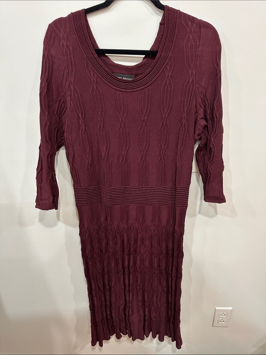 Lane Bryant Dresses & Skirts - Lane Bryant Midi Dress in Burgundy